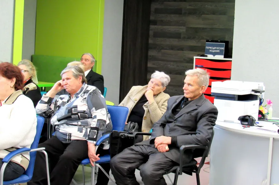 В Шатках полицейские напомнили пенсионерам о том, как защитить себя от мошенников